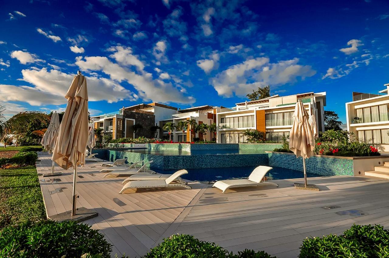Cap Ouest Luxury Beachfront Flic-en-Flacq Exteriér fotografie