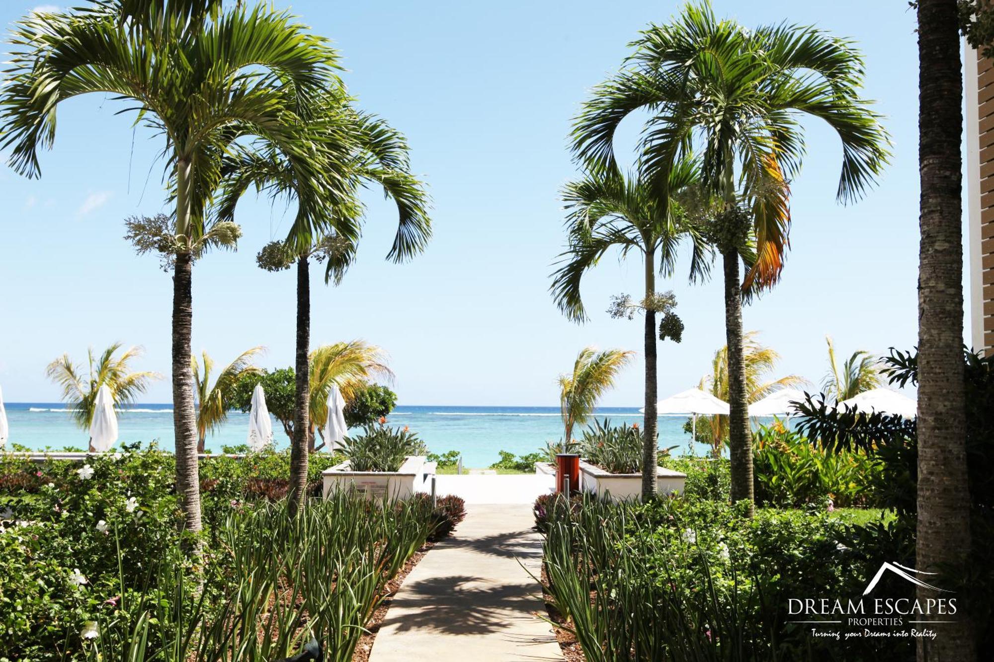 Cap Ouest Luxury Beachfront Flic-en-Flacq Exteriér fotografie